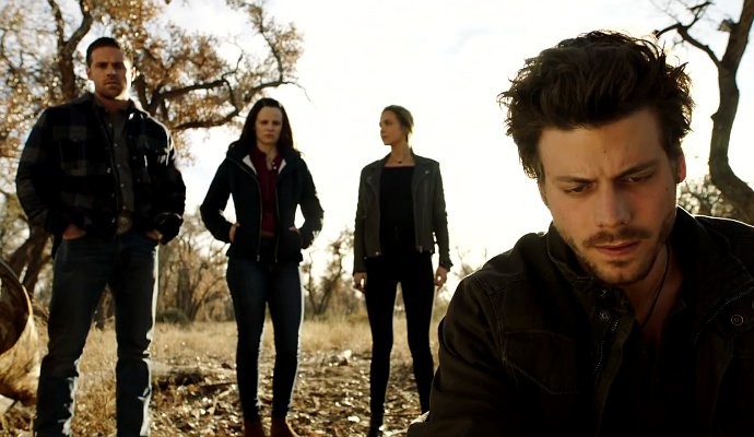 Vampire, Psychic, Angel Team Up in Promo of NBC's 'Midnight, Texas' From 'True Blood' Author