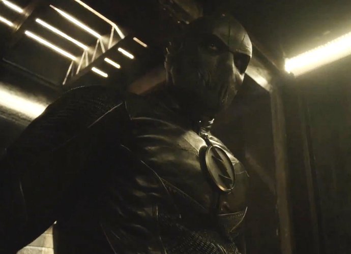Who Is Zoom? The Villain Uncovers His Mask in 'The Flash' New Promo