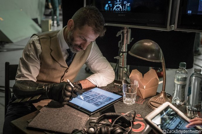 Zack Snyder Hints at Deathstroke's Cameo in 'Justice League'