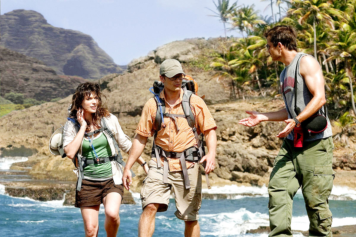 Milla Jovovich, Steve Zahn and Timothy Olyphant in Universal Pictures' A Perfect Getaway (2009)
