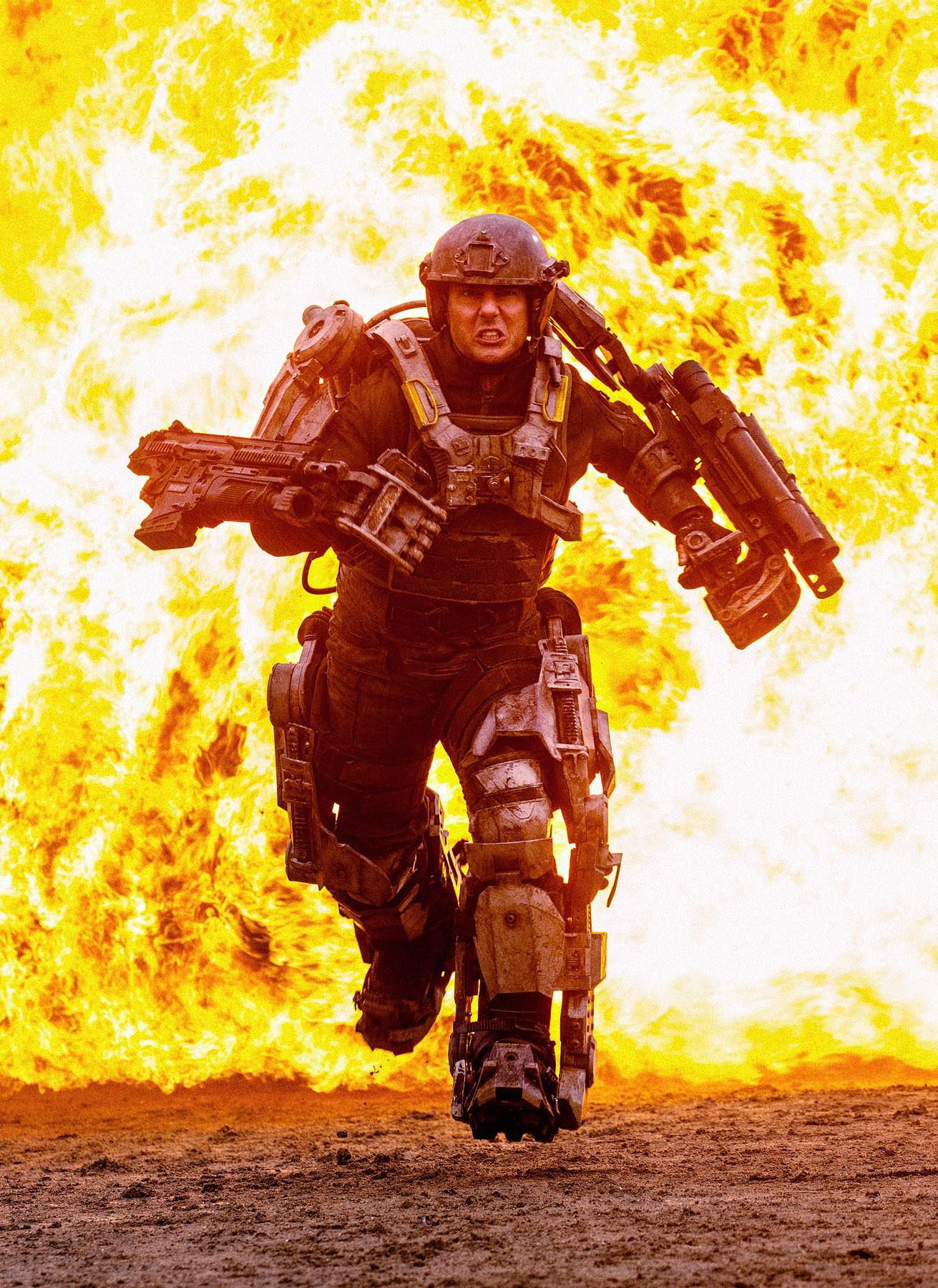 Tom Cruise stars as Lt. Col. Bill Cage in Warner Bros. Pictures' Edge of Tomorrow (2014). Photo credit by David James.