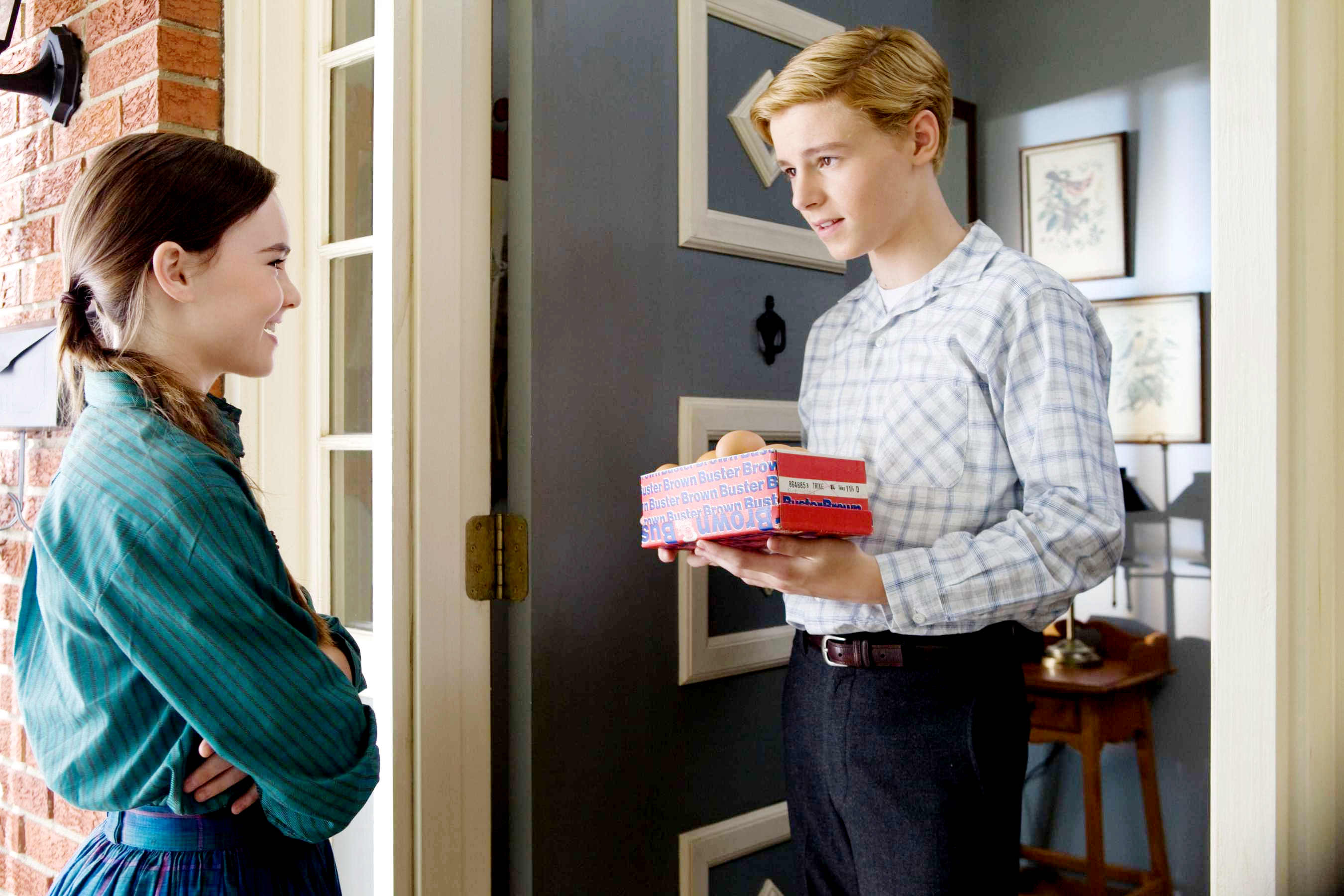 Madeline Carroll stars as Juli and Callan McAuliffe stars as Bryce in Warner Bros. Pictures' Flipped (2010). Photo credit by Ben Glass.