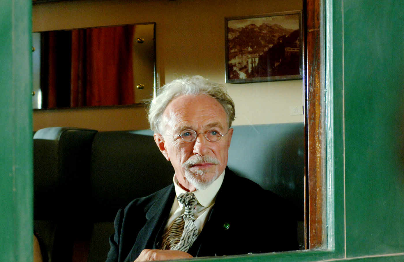 Pierre Richard stars as Monsieur TSF in Sony Pictures Classics' Paris 36 (2009)