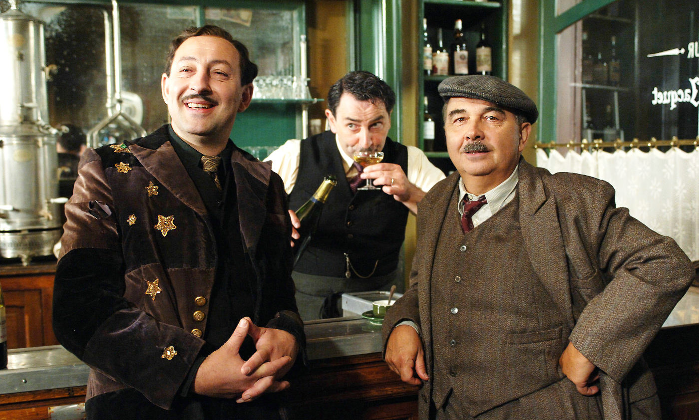 Kad Merad stars as Jacky and Gerard Jugnot stars as Pigoil in Sony Pictures Classics' Paris 36 (2009)