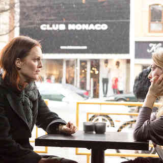 Julianne Moore stars as Catherine and Amanda Seyfried stars as Chloe in Sony Pictures Classics' Chloe (2010)