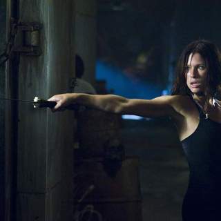 Rhona Mitra as Eden Sinclair in Rogue Pictures' Doomsday (2008)