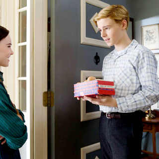 Madeline Carroll stars as Juli and Callan McAuliffe stars as Bryce in Warner Bros. Pictures' Flipped (2010). Photo credit by Ben Glass.