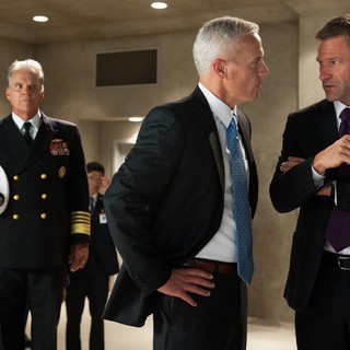 Phil Austin stars as Vice President Rodriguez and Aaron Eckhart stars as President Benjamin Asher in FilmDistrict's Olympus Has Fallen (2013)