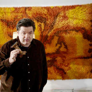 Oliver Platt stars as Alex in Sony Pictures Classics' Please Give (2010). Photo credit by Piotr Redlinksi.