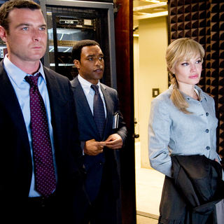 Liev Schreiber, Chiwetel Ejiofor and Angelina Jolie in Columbia Pictures' Salt (2010)