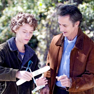 Claire Danes stars as Temple Grandin and David Strathairn stars as Professor Carlock in HBO Films' Temple Grandin (2010)