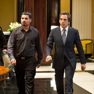 Tower Heist Picture 16
