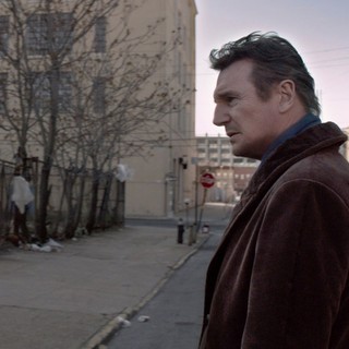 A Walk Among the Tombstones Picture 4