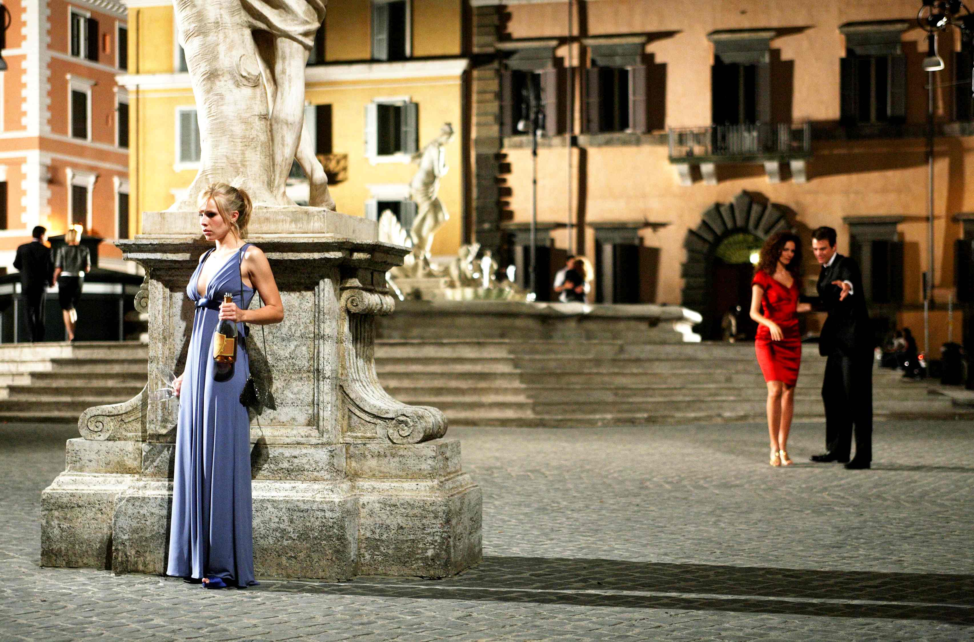 Kristen Bell stars as Beth Harper in Walt Disney Pictures' When in Rome (2010)