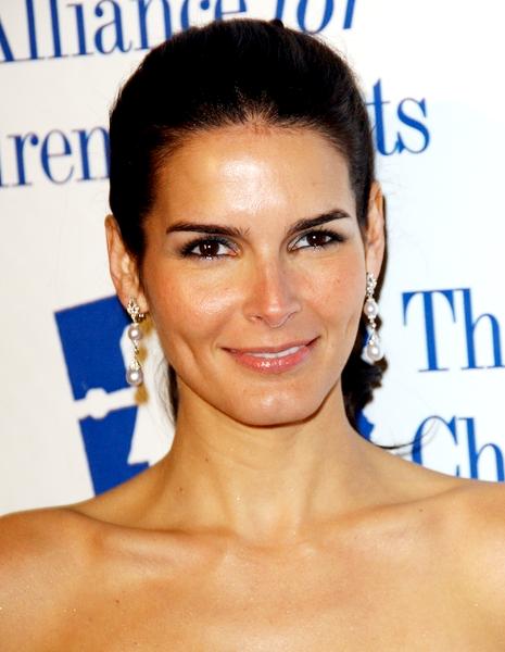 Angie Harmon