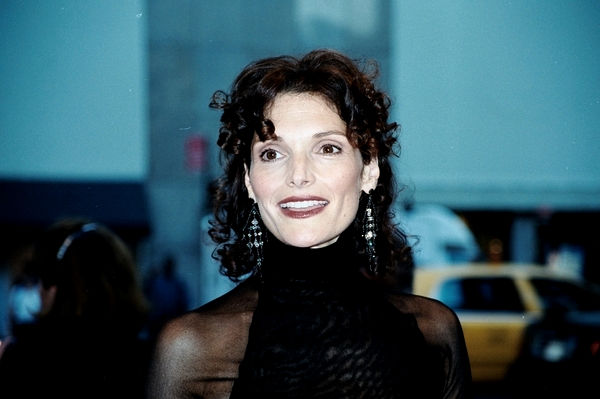 Mary Elizabeth Mastrantonio