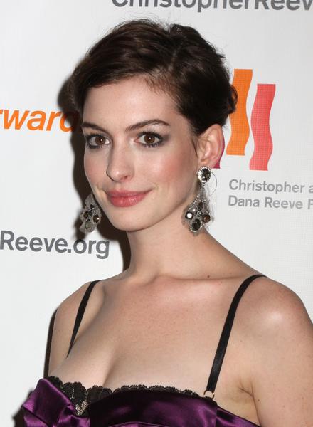 Anne Hathaway