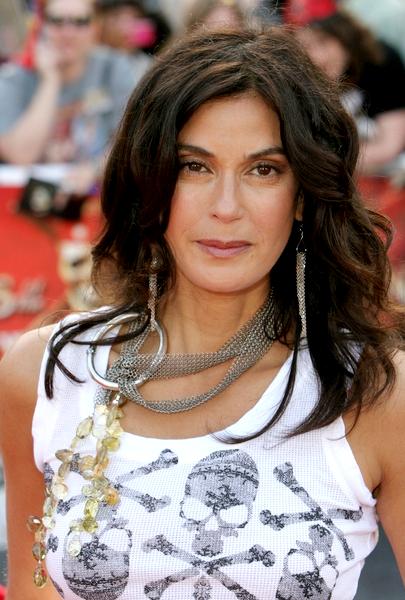Teri Hatcher