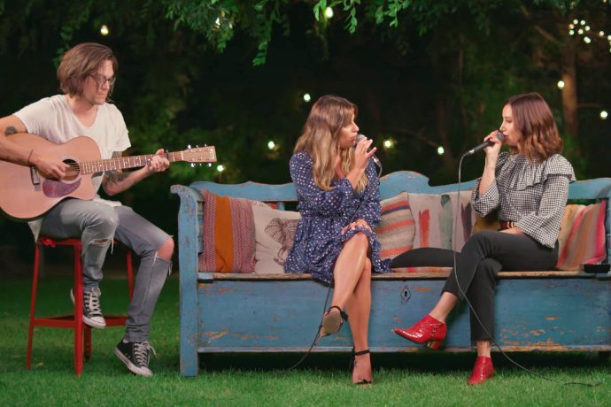 Lea Michele and Ashley Tisdale Team Up for Breathtaking Cover of 'Dancing on My Own'