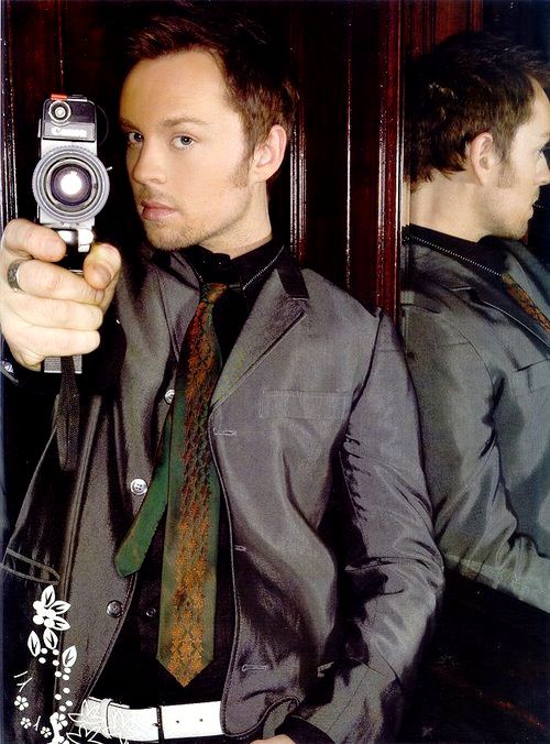 Darren Hayes Covers Kylie Minogue's '2Hearts'