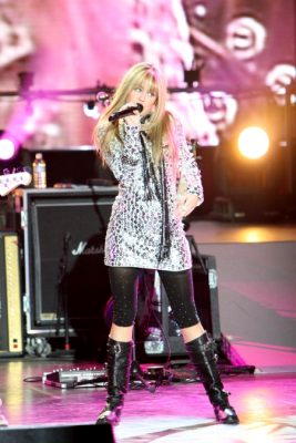 Miley Cyrus' Double Tour Molded to CD/DVD Set