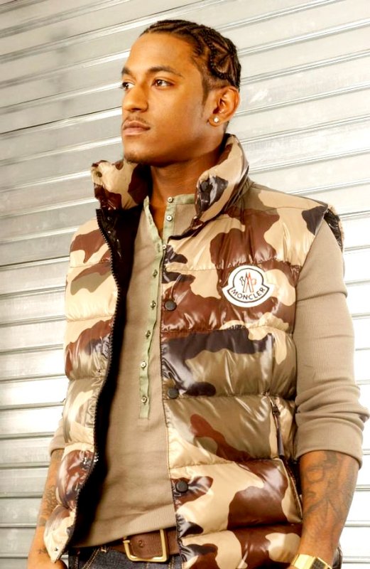 Video Premiere: Lloyd's 'Girls Around the World' Ft. Lil Wayne