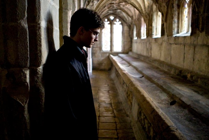 More Photos of 'Harry Potter and the Half-Blood Prince' Storm Out