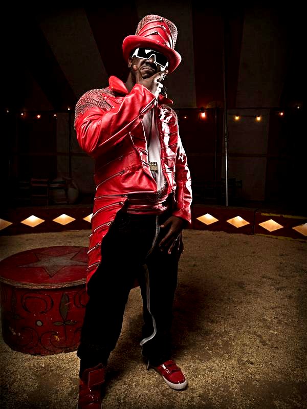 Video Premiere: T-Pain's 'Can't Believe It' Feat. Lil Wayne