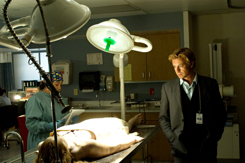 Preview of 'The Mentalist' 1.02: Red Hair and Silver Tape