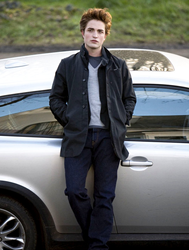 Robert Pattinson Not Injured During 'New Moon' Filming