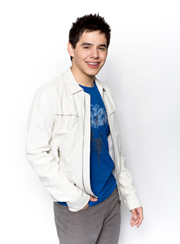 Video: David Archuleta Singing 'Touch My Hand' at 'American Idol'