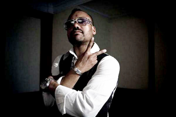 apl.de.ap Debuts 'Mama Filipina' Music Video