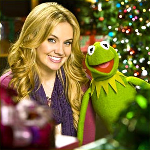 Tiffany Thornton's 'I Believe' Music Video Premiered