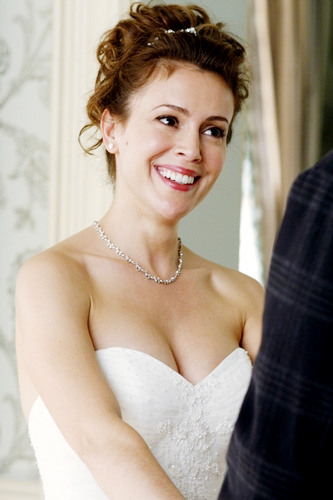 'Castle' Preview: Alyssa Milano Guest Stars