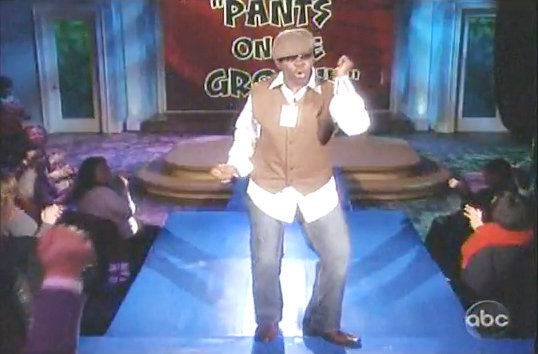 Video: Larry Platt Performs 'Pants on the Ground' on 'The View'