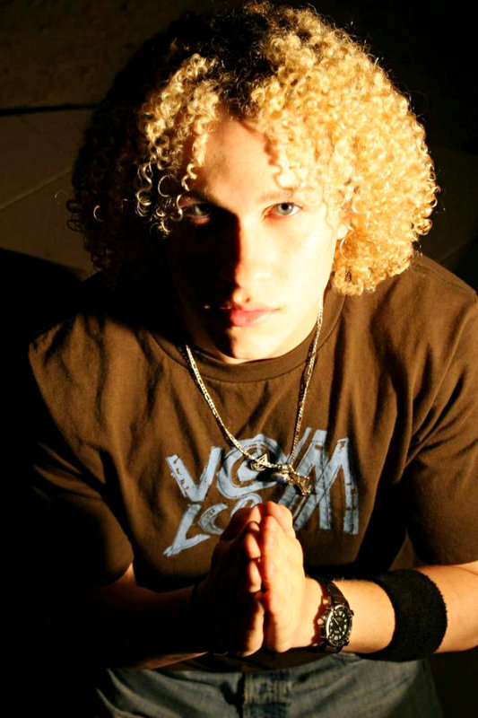 Chris Golightly Disqualified From 'American Idol' Top 24