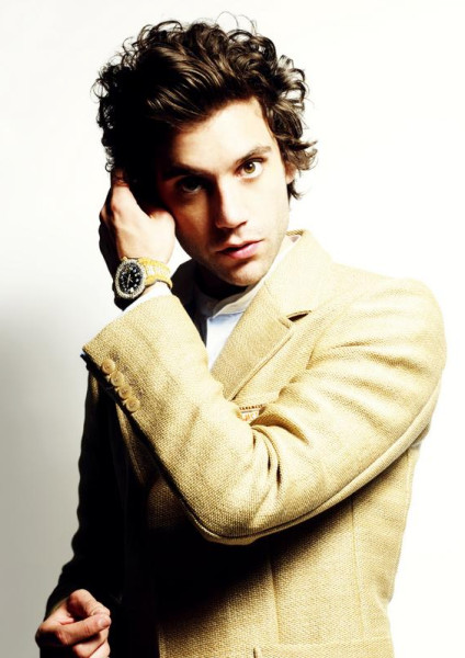 Video Premiere: Mika's 'Kick Ass'