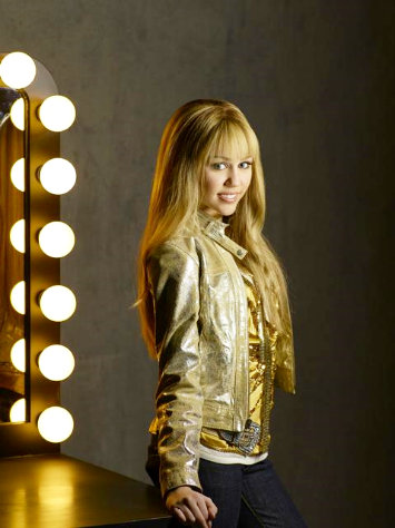 Miley Cyrus' 'Still There for Me' Music Video From 'Hannah Montana'