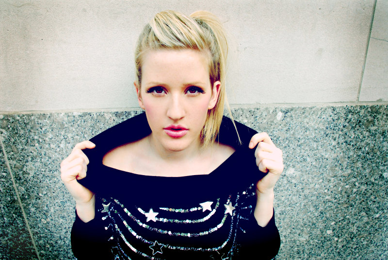 Ellie Goulding Debuts 'Guns and Horses' Music Video