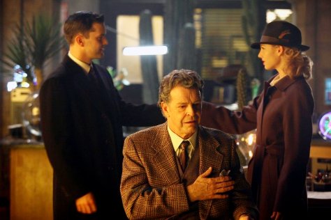 New Stills From 'Fringe' Musical Episode