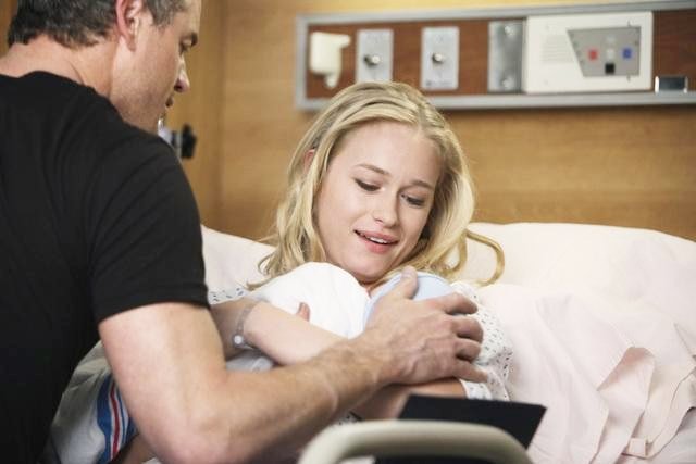'Grey's Anatomy' 6.20 Preview and Clip: It's a Boy!