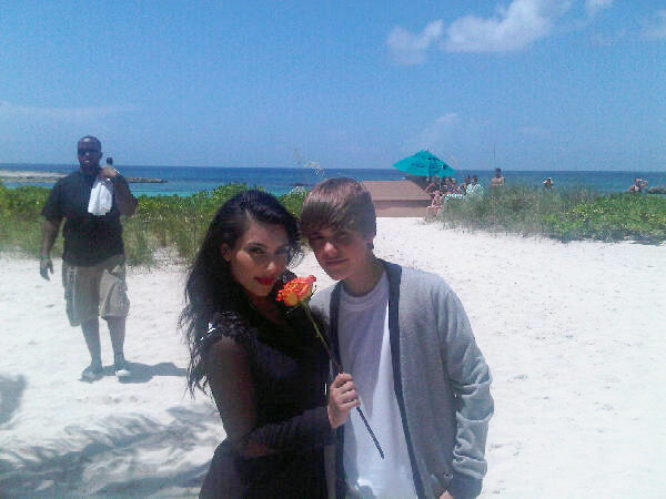 Kim Kardashian and Justin Bieber Splash Around in Bahama Beach