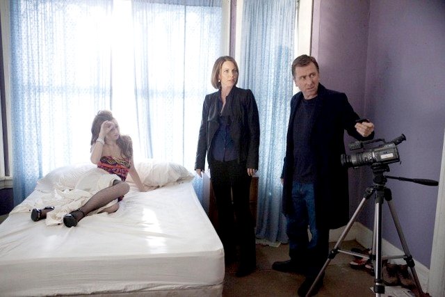 'Lie to Me' 2.21 Preview: Lightman and Foster Kiss