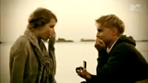 Taylor Swift and Toby Hemingway Fuel Dating Rumor