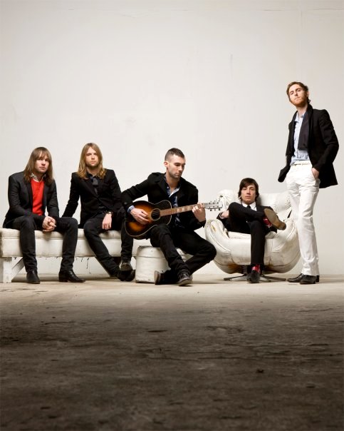Video Premiere: Maroon 5's 'Give a Little More'