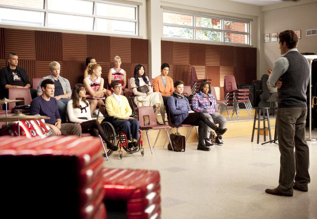 Tracklisting and Release Date of New 'Glee' Christmas Album