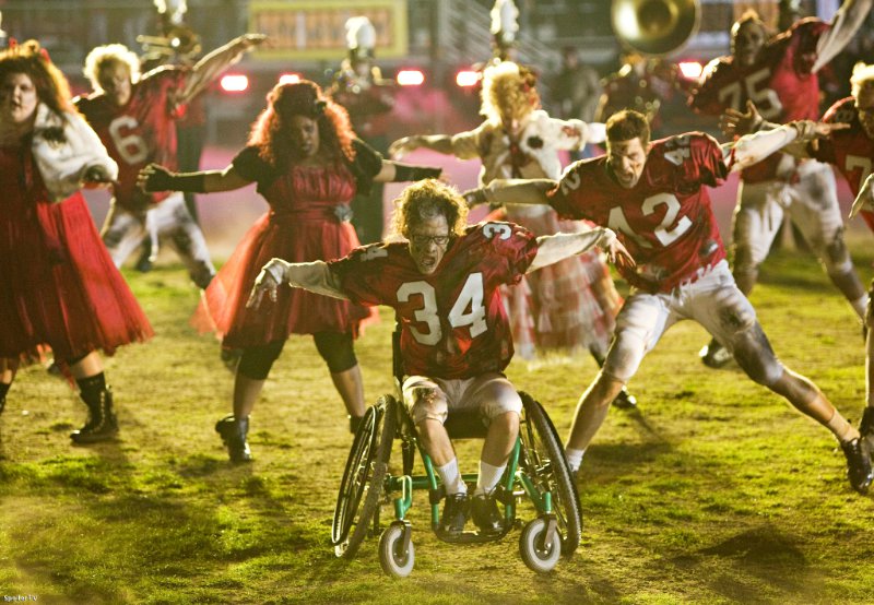 'Glee' Mash-Up Song of 'Thriller' and 'Heads Will Roll' Emerges in Full