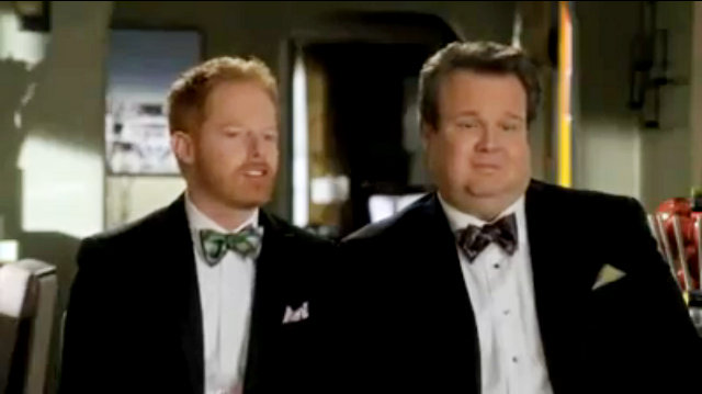 'Modern Family' Oscar Promo: Charades Party
