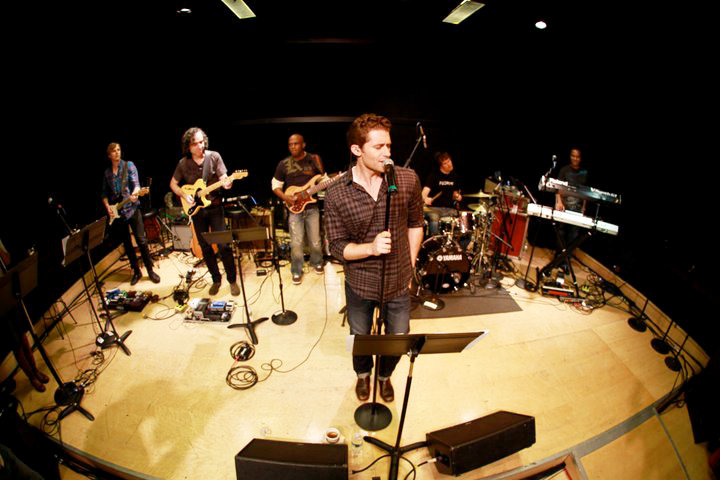 Behind-the-Scene Video of Matthew Morrison's 'Summer Rain' Tour
