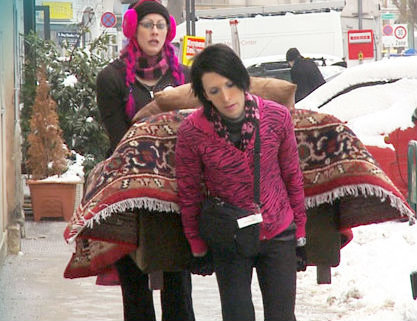'Amazing Race' Recap: Becoming Chimney Sweepers, Contestants Survive Elimination